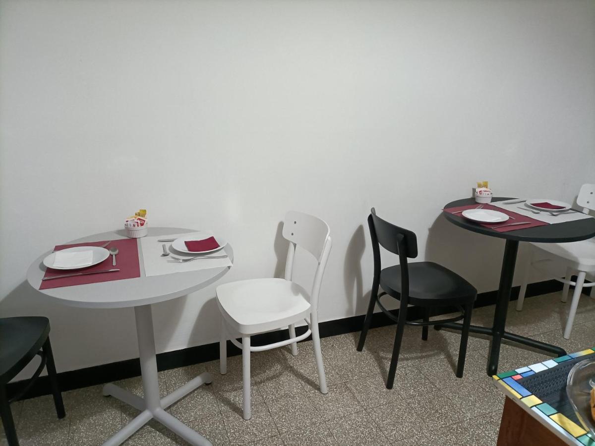 La Rosa Dei Venti Hotel Финале Лигуре Екстериор снимка